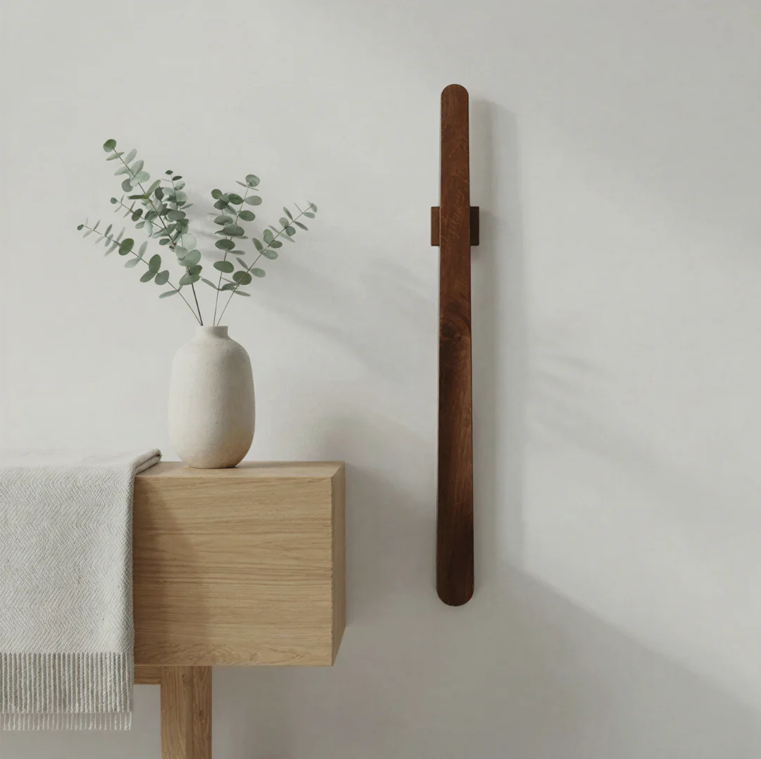 Aristow™ : Le chausse-pied mural en bois
